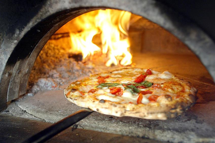 Gli acrobati della pizza Gli acrobati della pizza